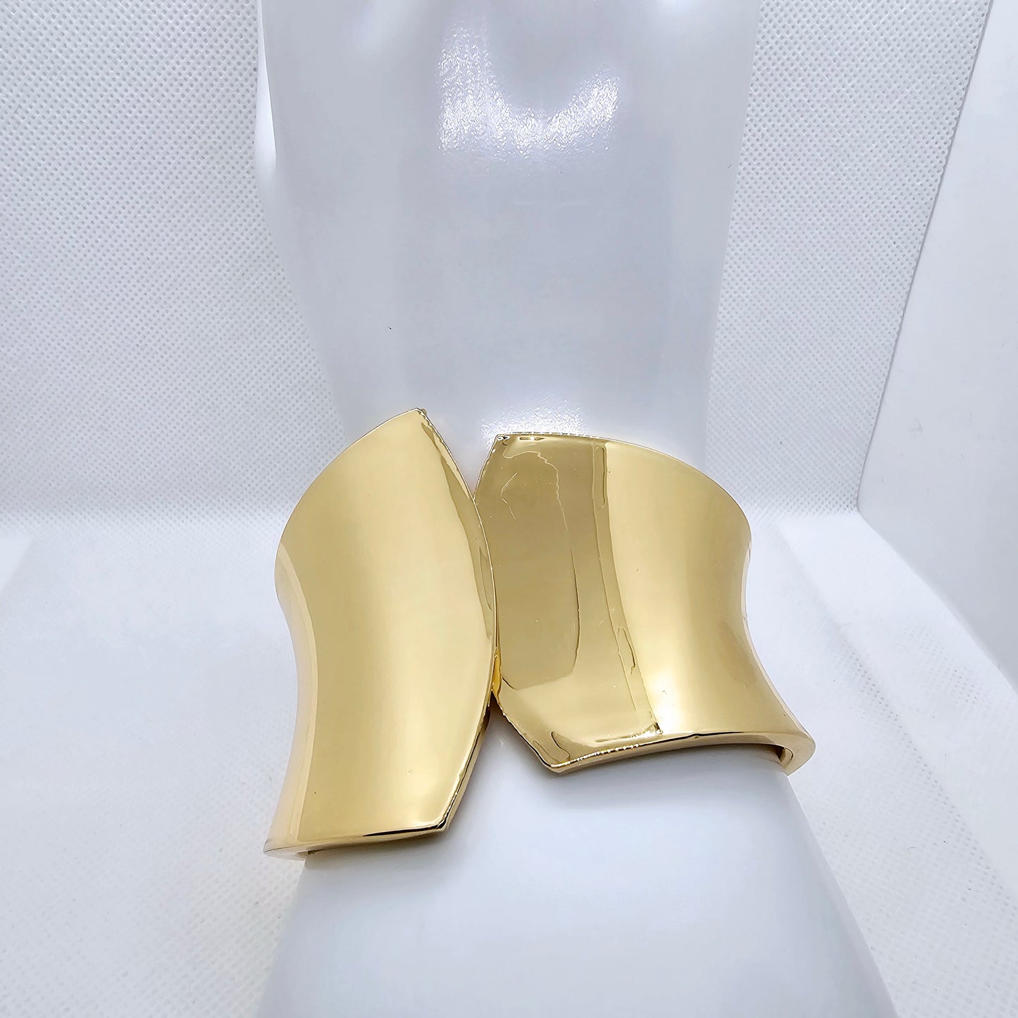 Cuff Bracelet 18K Gold Plated Stainless Steel Non Tarnish, Waterproof